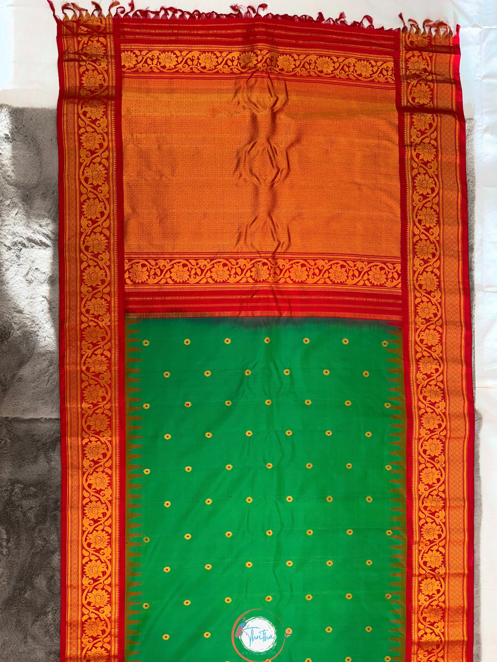 Premium Gadwal - Kuttu Butta - Green and Red - GA07SR001