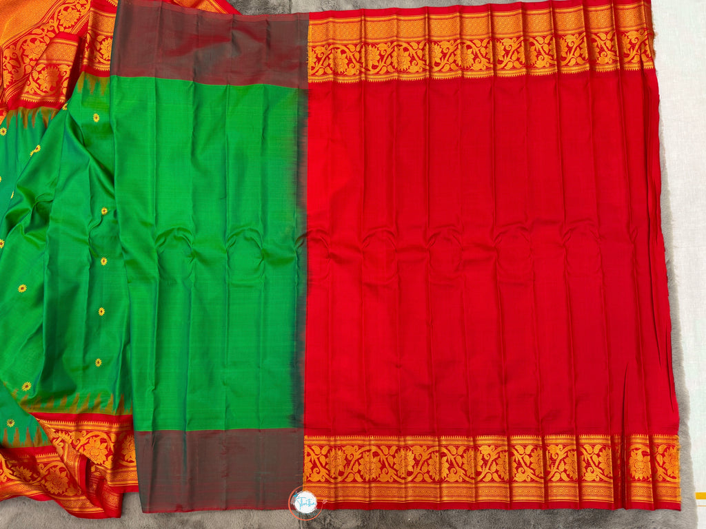 Premium Gadwal - Kuttu Butta - Green and Red - GA07SR001