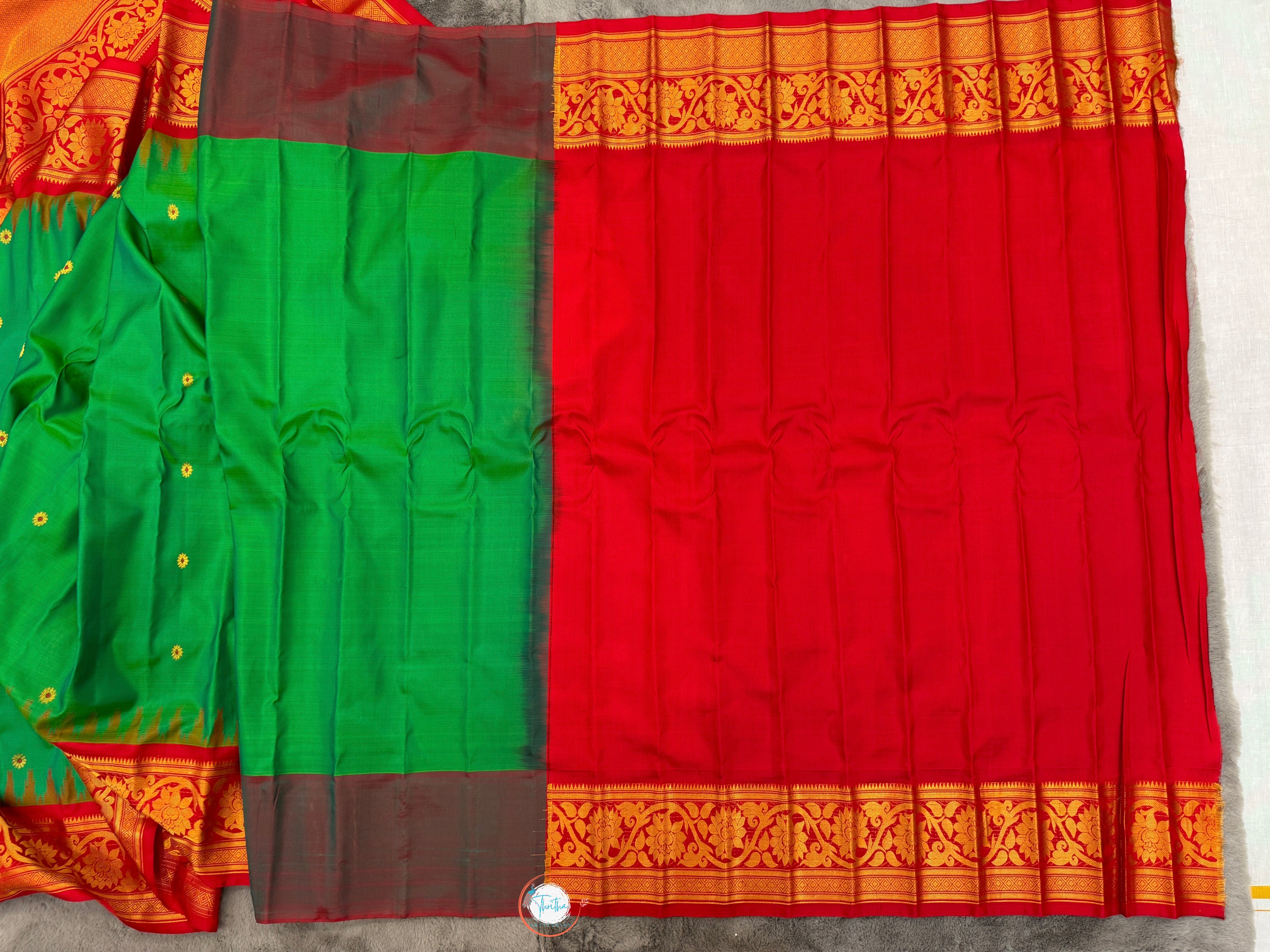 Premium Gadwal - Kuttu Butta - Green and Red - GA07SR001