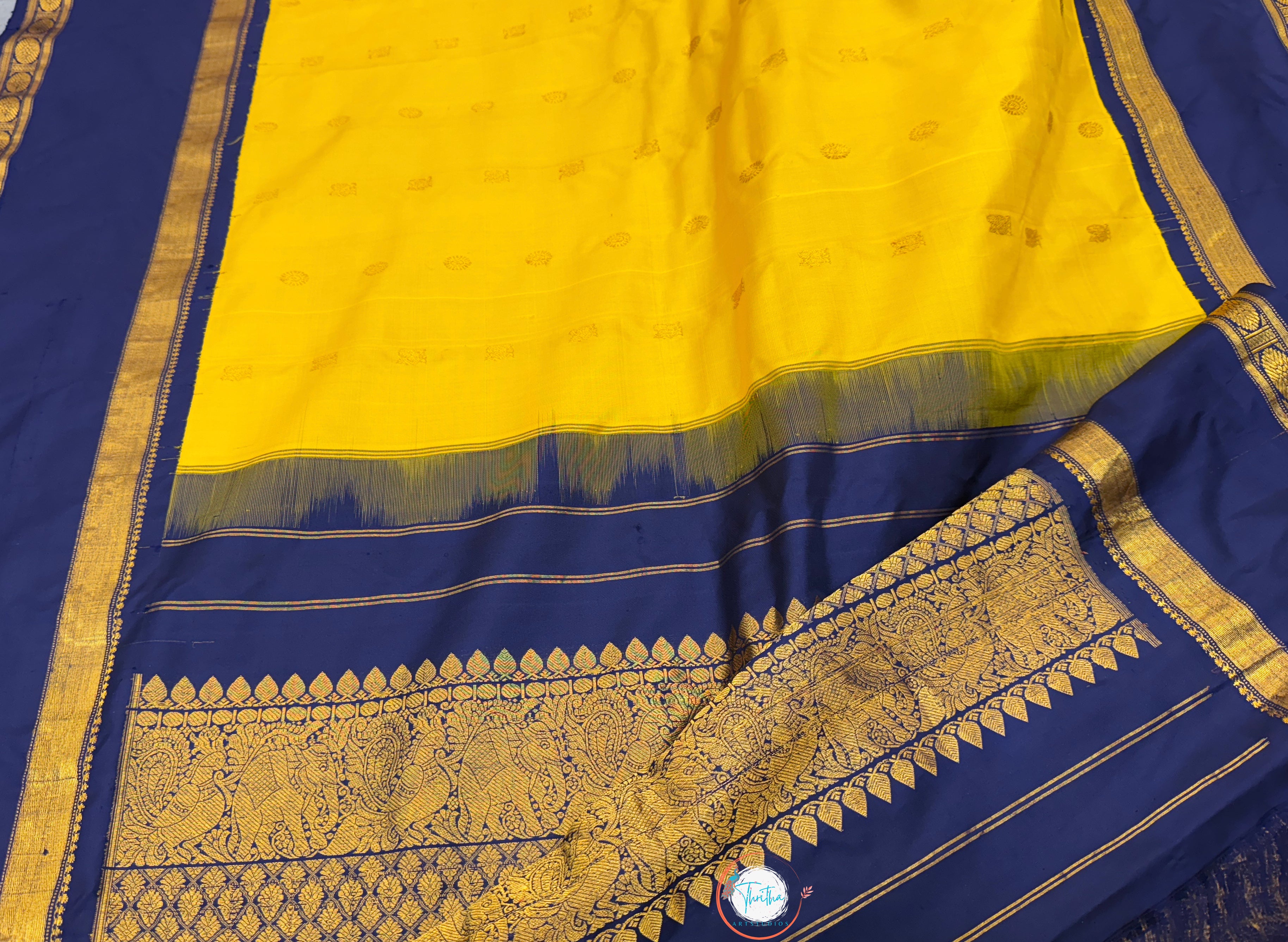 Premium Gadwal Kuttu Butta - Gap Border - GA07RB003