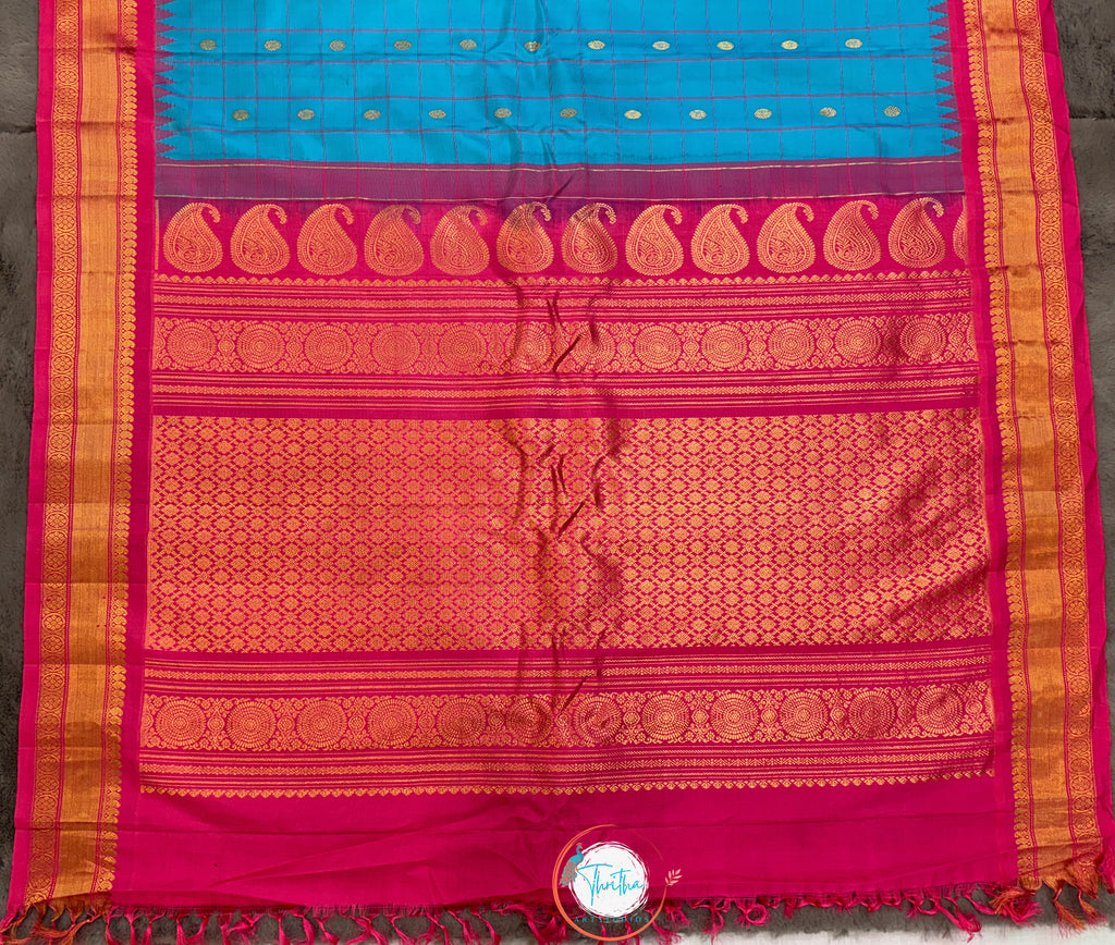 Premium Gadwal Pattu - Kuttu Border, Butta - GA07RB002